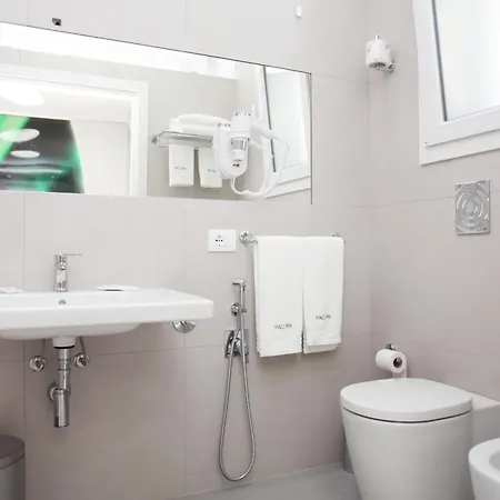 Nocleg ze śniadaniem Rivazzurra Design 3*