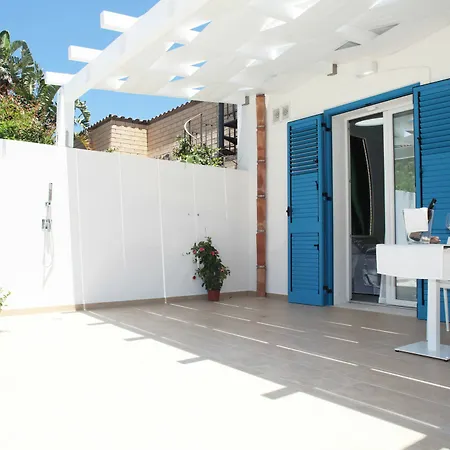 Nocleg ze śniadaniem Rivazzurra Design San Vito Lo Capo